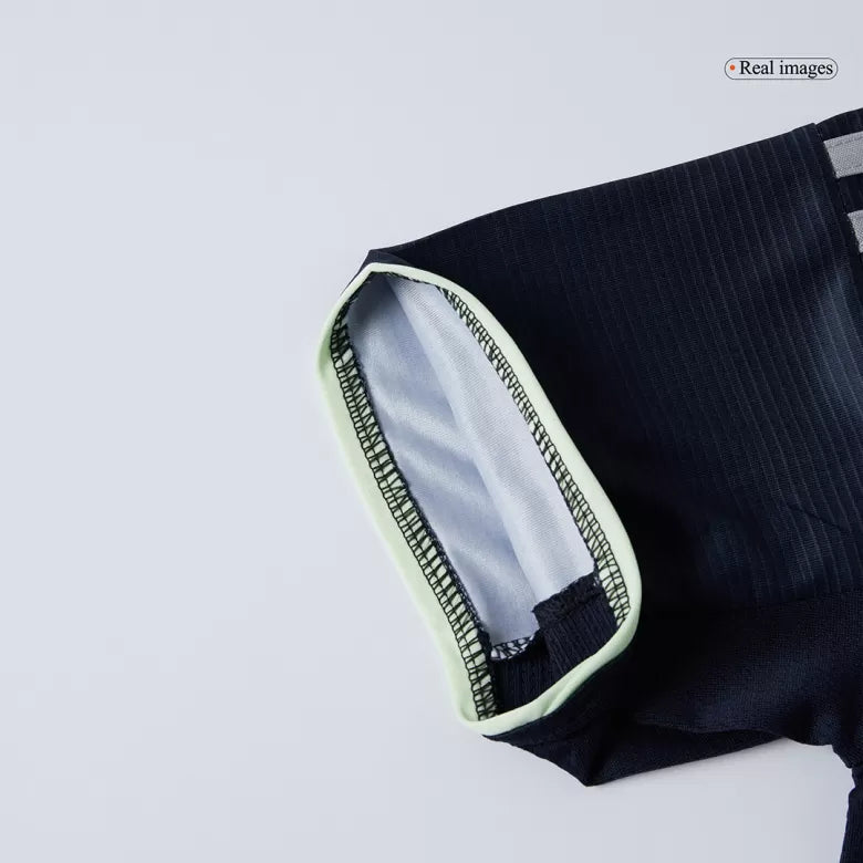 Kit Criança Real Madrid CF 2025-26 Alternativo