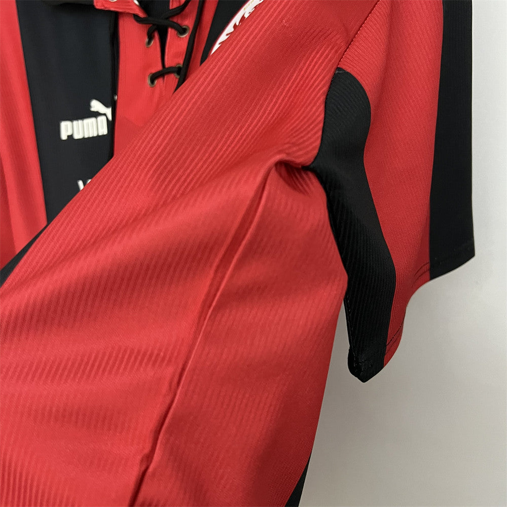 Camisola SG Eintracht Frankfurt 1999-00 Edição Centenário