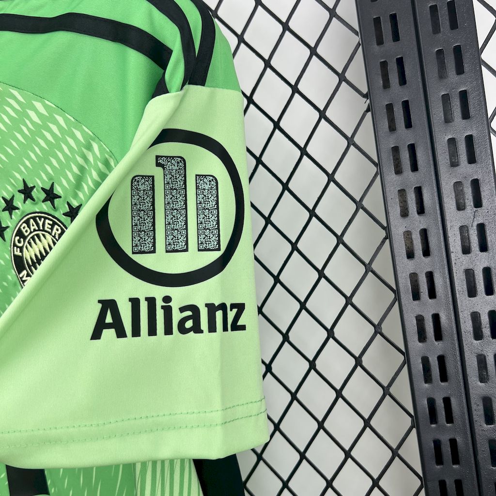 Camisola FC Bayern Munique 2025-26 Guarda-Redes Versão Adepto