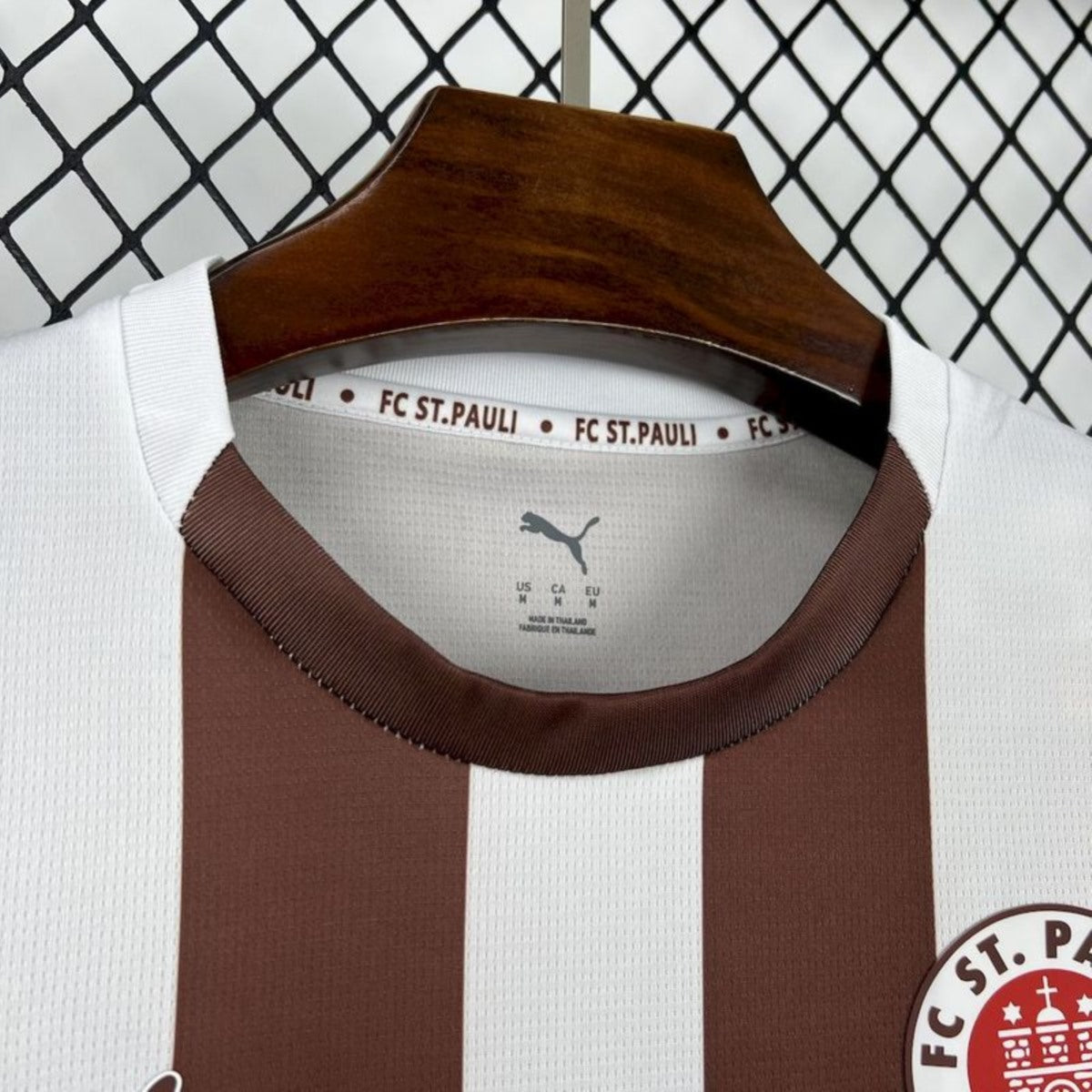 Camisola FC St. Pauli 2025-26 Principal Versão Adepto IRVINE #7