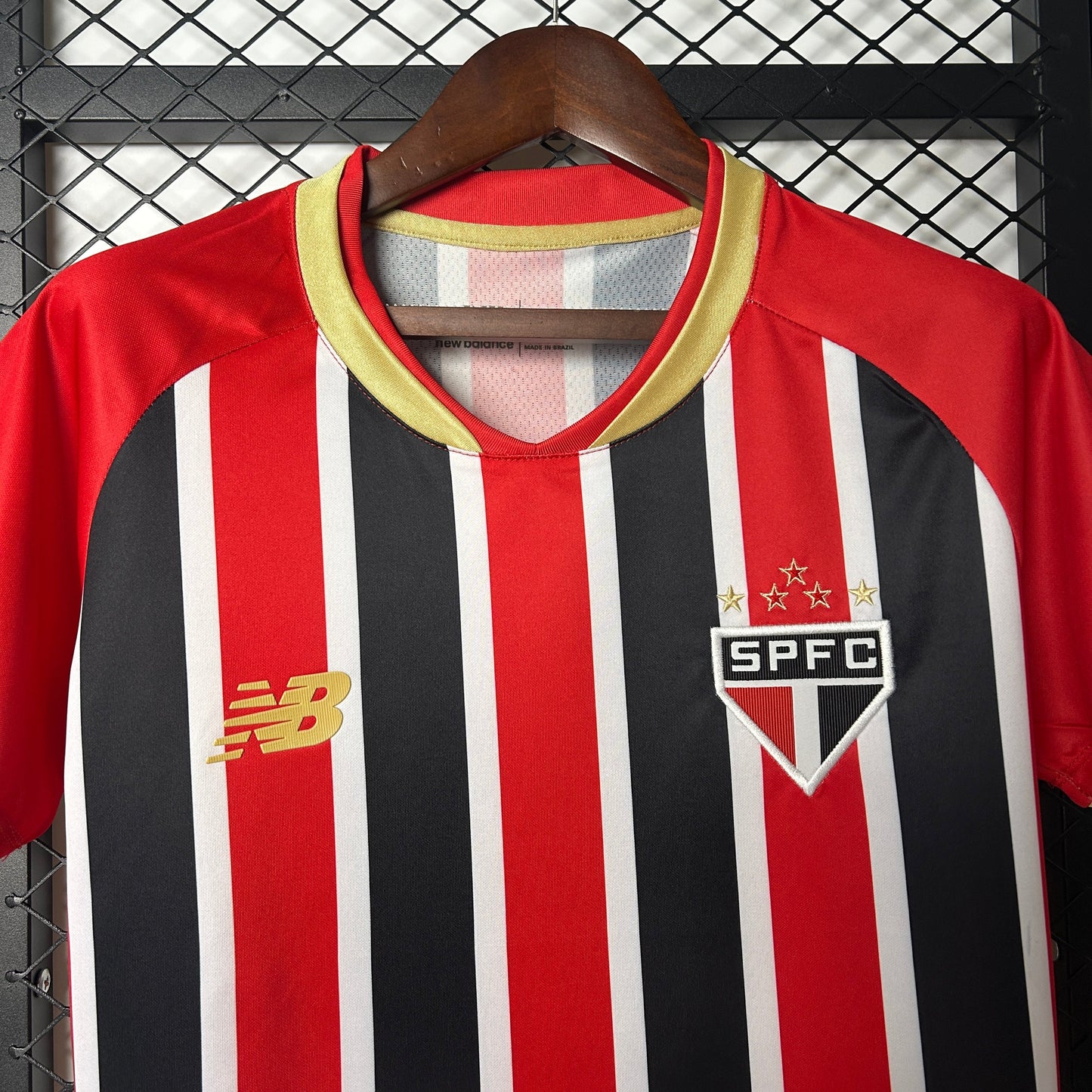 Camisola São Paulo FC 2025-26 Alternativa Riscas Lisa Versão Mulher