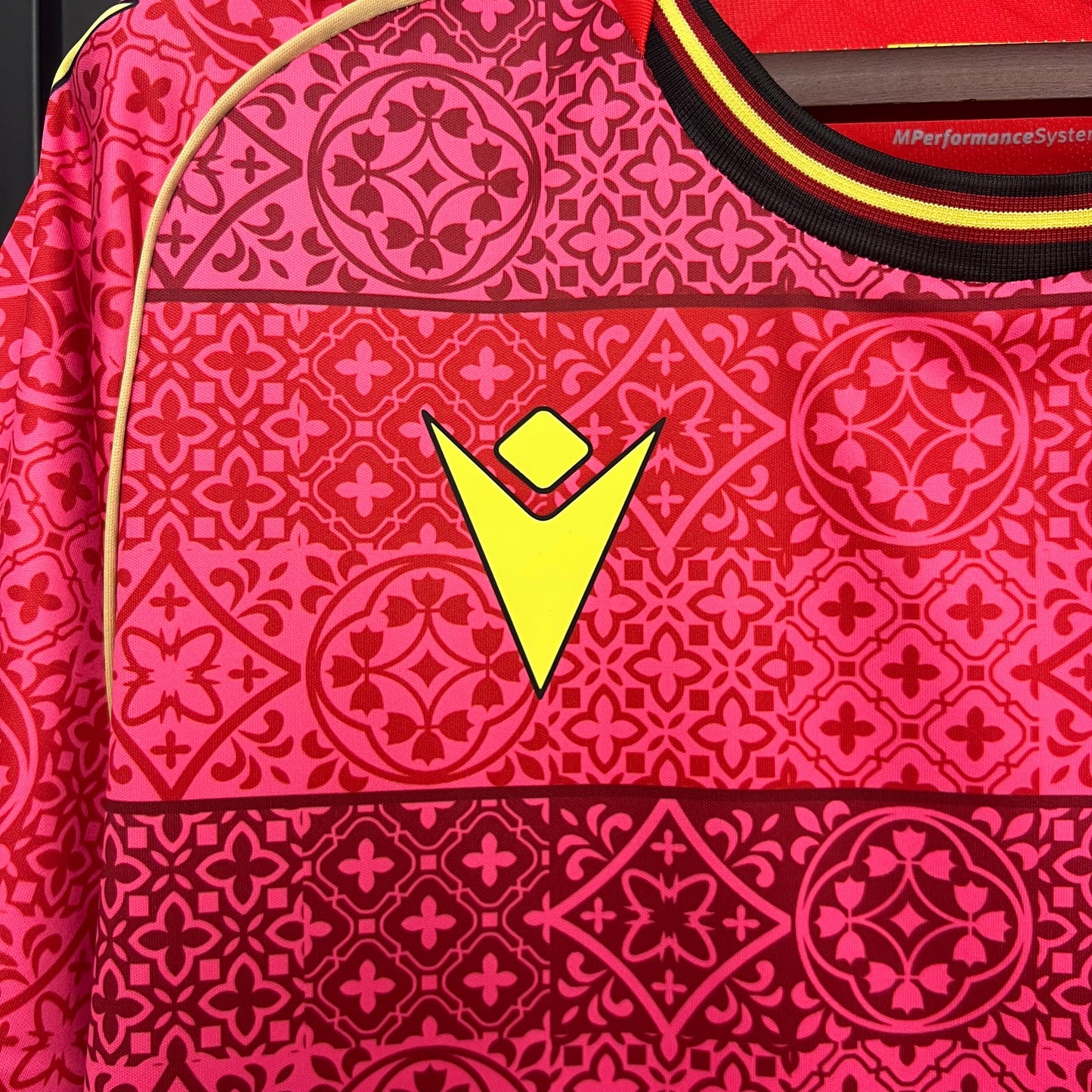 Camisola Cadiz CF 2025-26 Alternativa Vermelha Versão Adepto