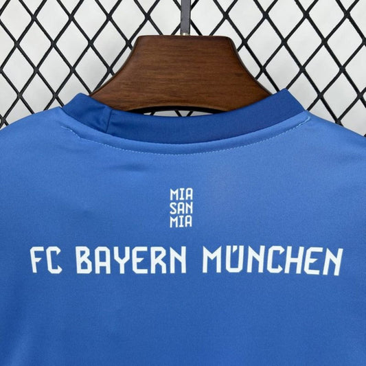 FC Bayern Munich 2025-26 Kids’ Goalkeeper Kit