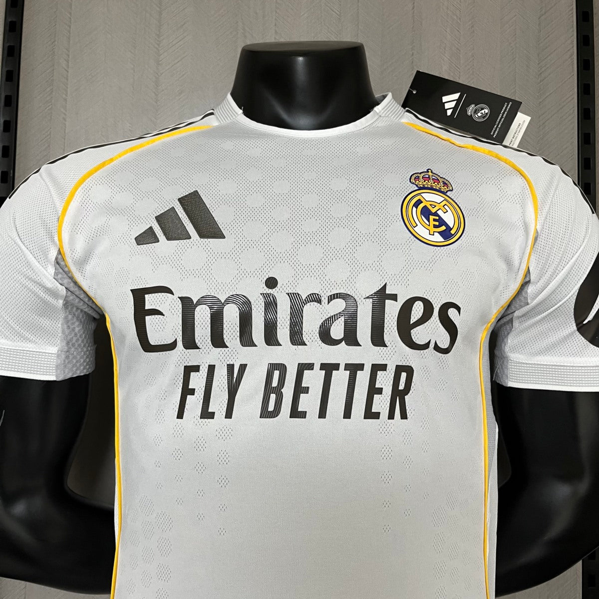 Camisola Real Madrid CF 2025-26 Principal Versão Adepto Jogador