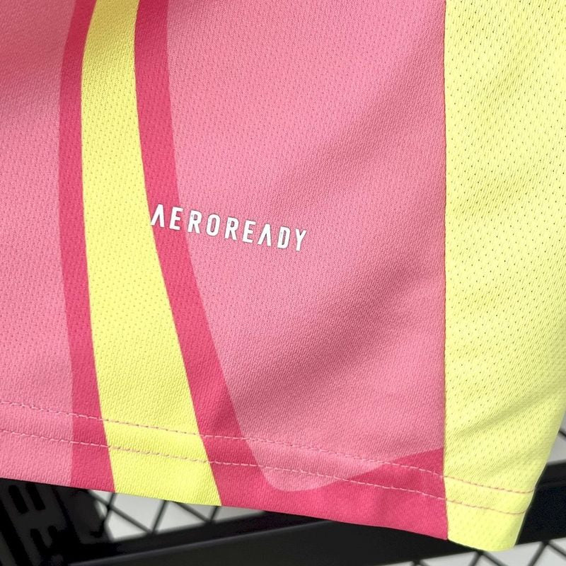 Camisola Escocia 2025 Alternativa Rosa Versão Adepto