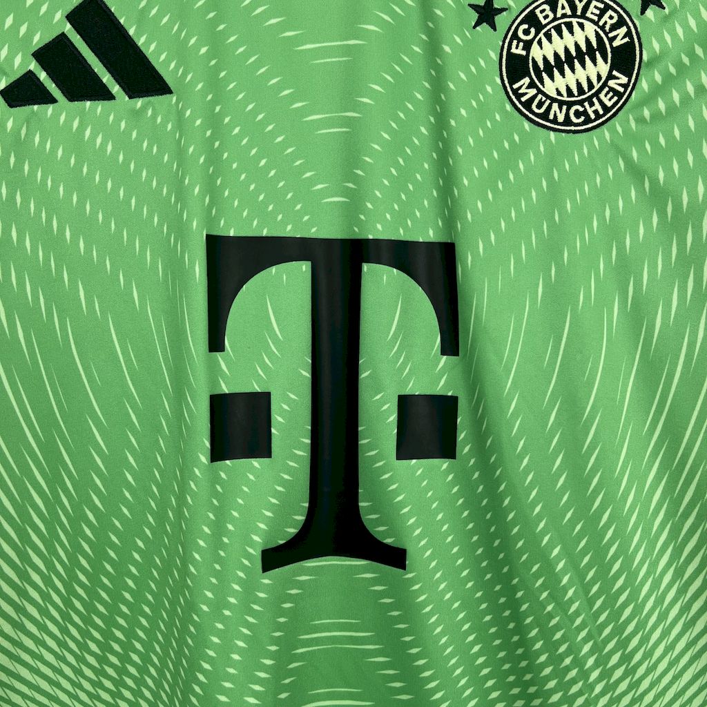 Camisola FC Bayern Munique 2025-26 Guarda-Redes Versão Adepto