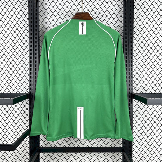 “2007-08 Manchester United Long-Sleeve Goalkeeper Jersey”