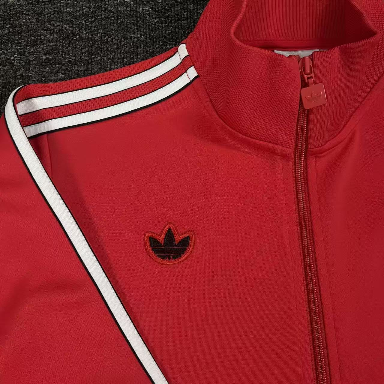 S.L.B. 2025-26 Tracksuit – Crewneck Jacket