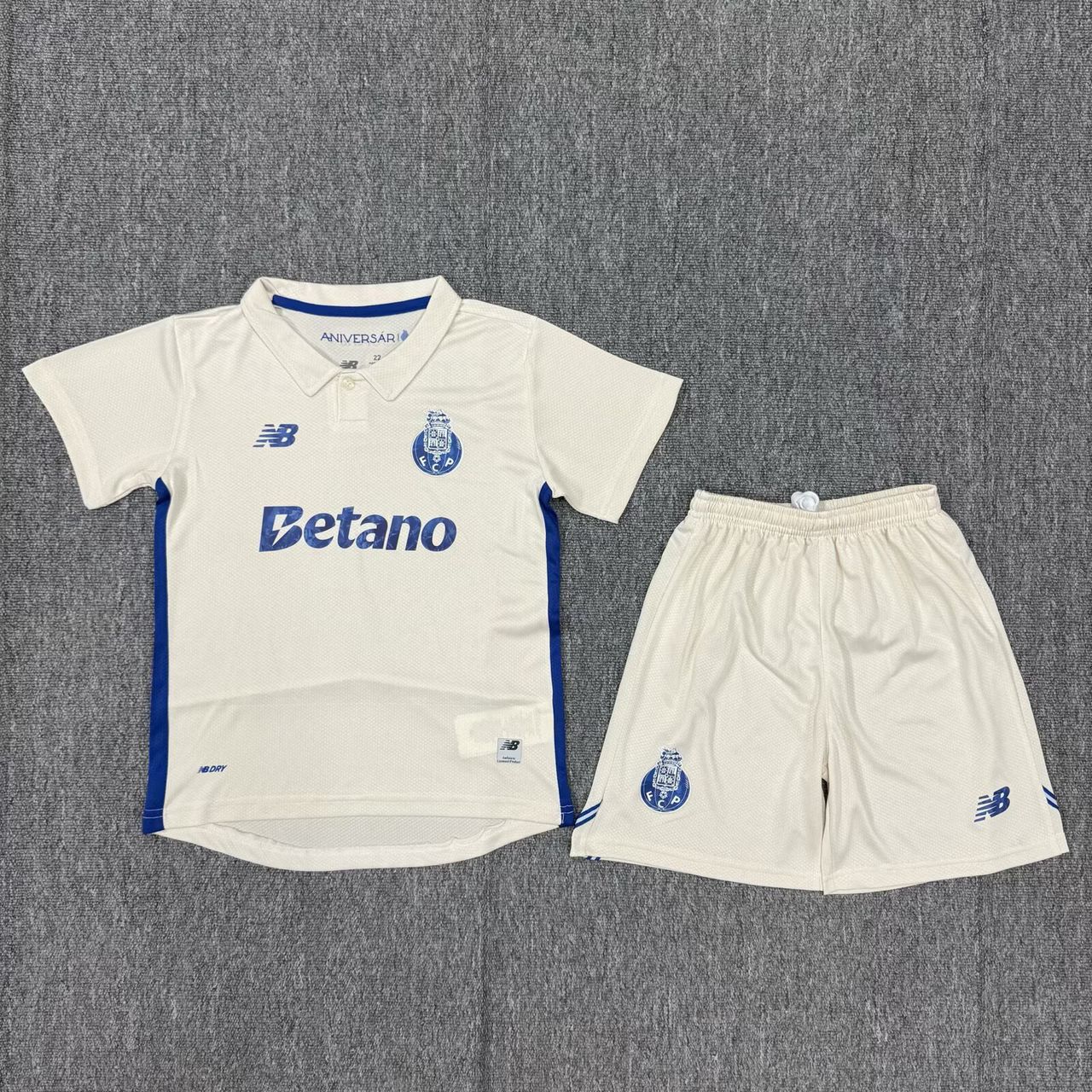 Kit Criança FCP 2025-26 Alternativo Branco (Entrega Imediata)
