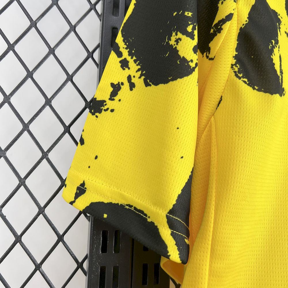 Camisola Borussia Dortmund 2025-26 Ediçao Especial Versão Adepto