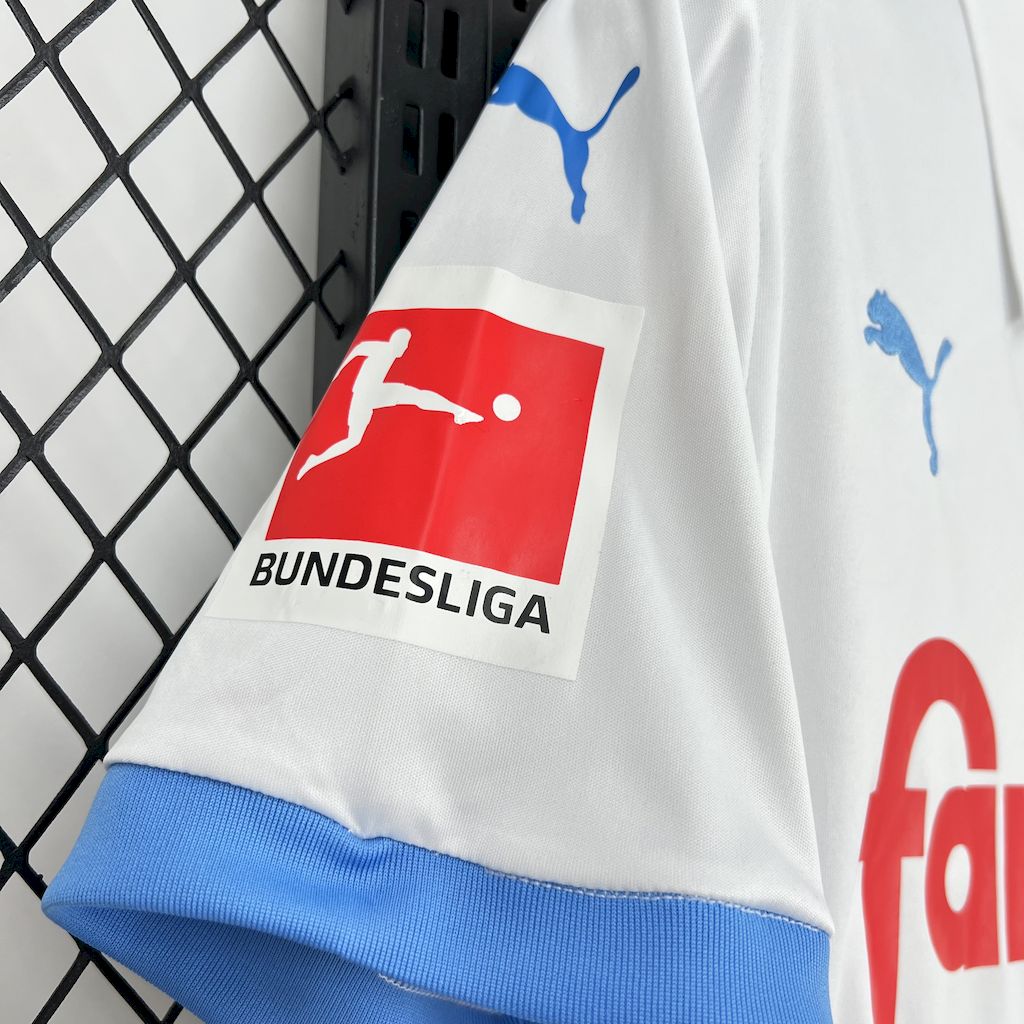 Camisola Holstein Kiel 2024-25 Edição 125º Aniversário Versão Adepto