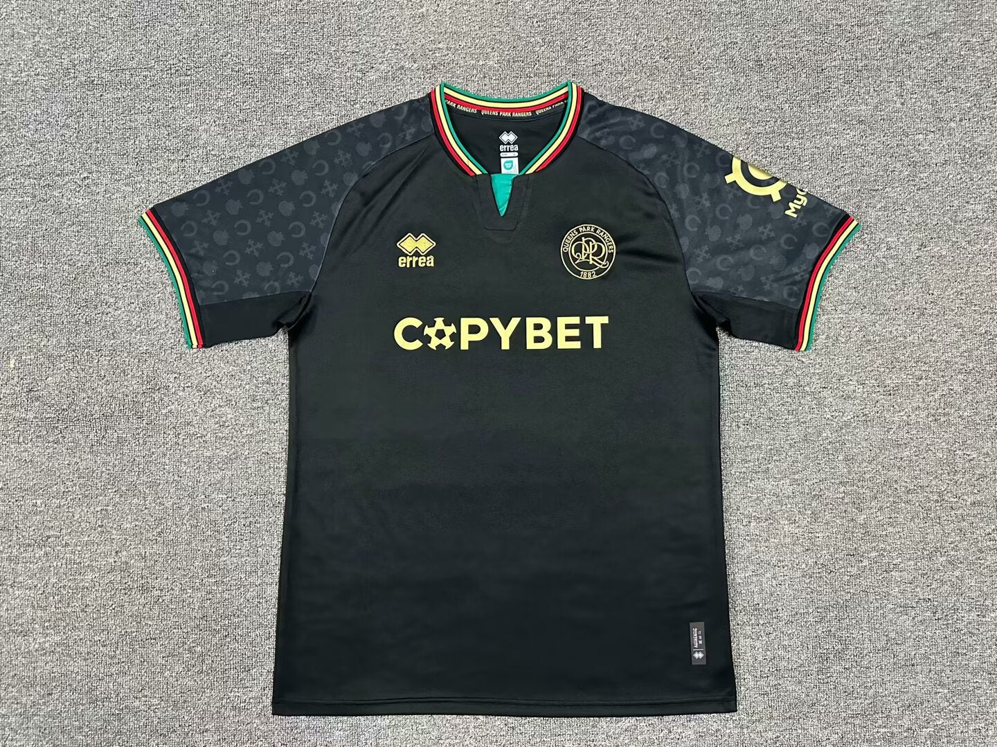 Camisola QPR 2024-25 Alternativa Preta Versão Adepto