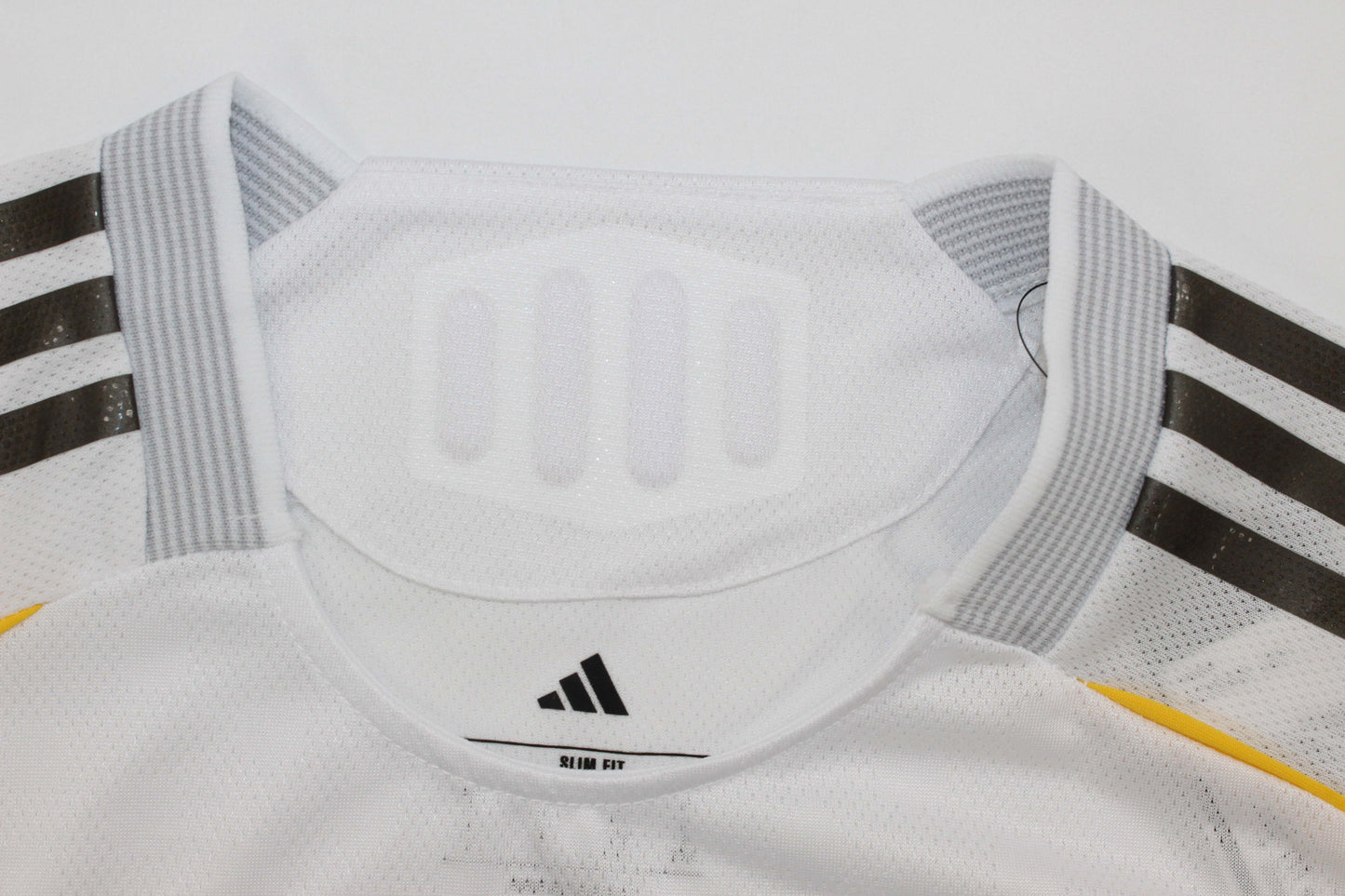 Camisola Manga Comprida Real Madrid CF 2025-26 Principal Versão Adepto