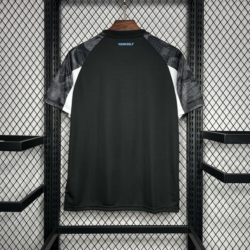 Camisola Bayer 04 Leverkusen 2024-25 Alternativa Preta Versão Adepto