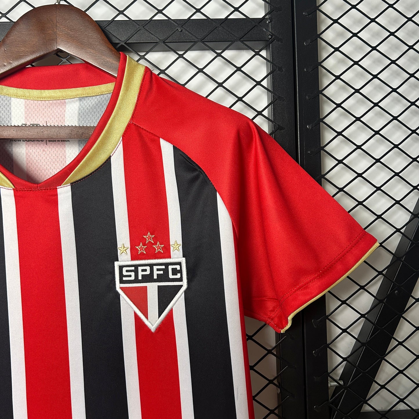 Camisola São Paulo FC 2025-26 Alternativa Riscas Lisa Versão Mulher