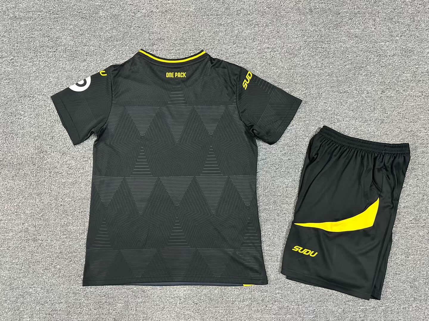 2024-25 Wolves Alternate Kids Kit