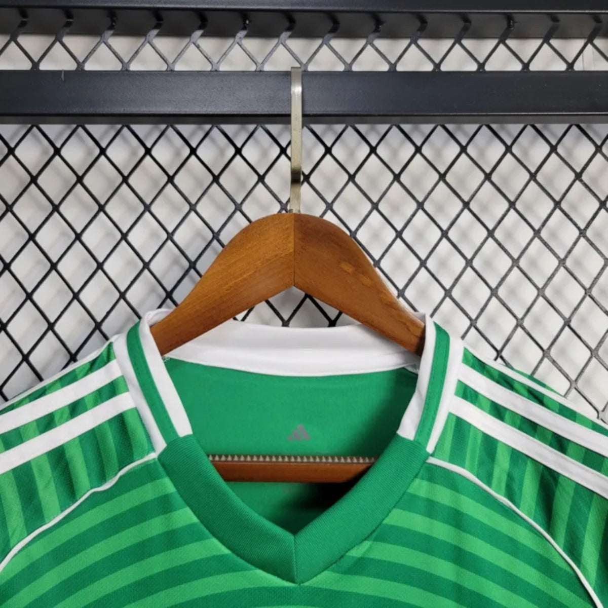 Camisola NCU 2025-26 Alternativa Verde Versão Adepto