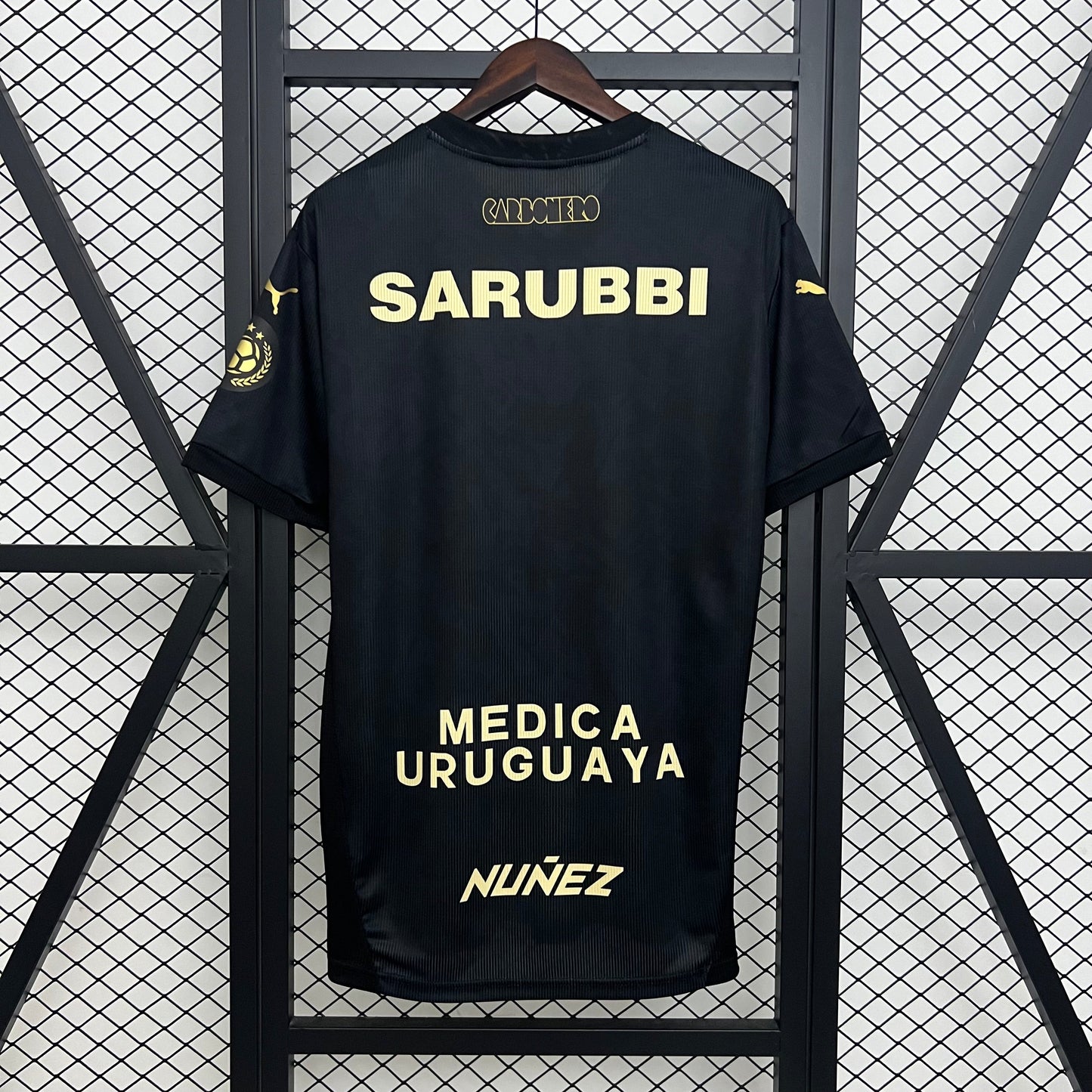 Camisola CA Penarol 2025-26 Alternativa Preta Versão Adepto