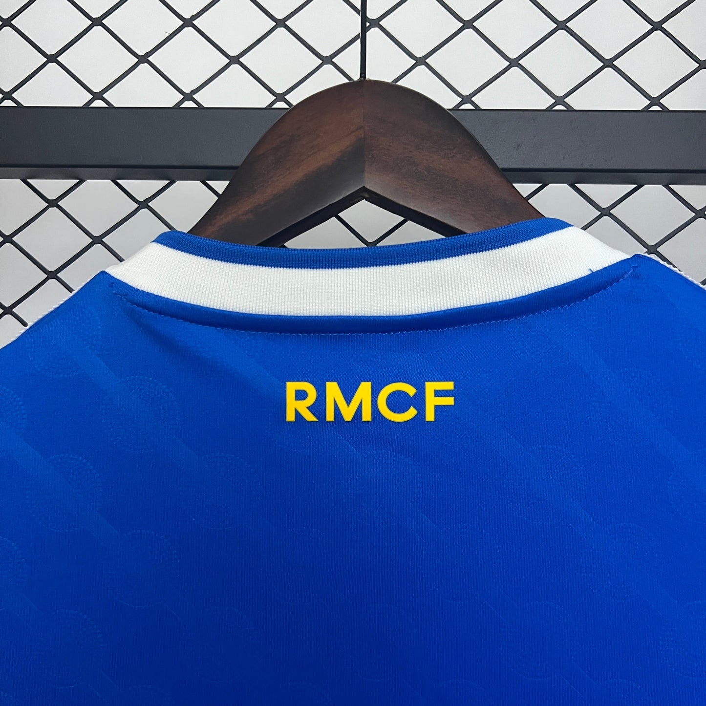 Camisola Real Madrid CF 2025-26 Alternativa Azul Versão Adepto