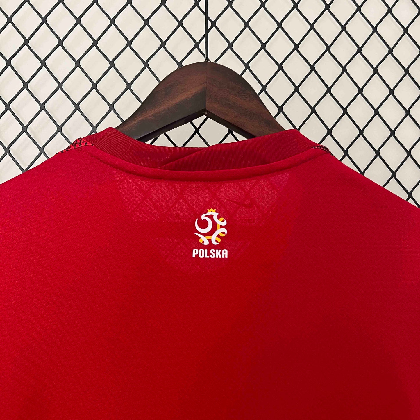 Camisola Polonia 2024 Alternativa Vermelha Versão Adepto LEWANDOWSKI #9