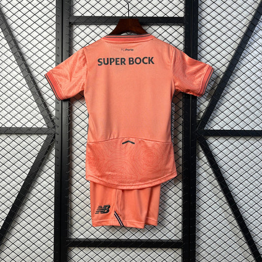 Kit Criança FCP 2025-26 Alternativo Rosa (Entrega Imediata)