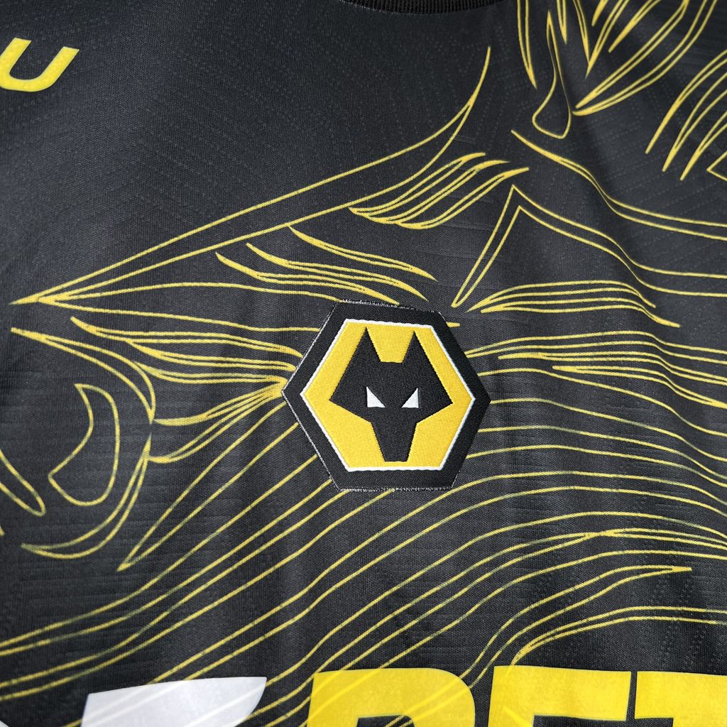 Camisola WOL 2024-25 Alternativa Preta Versão Adepto