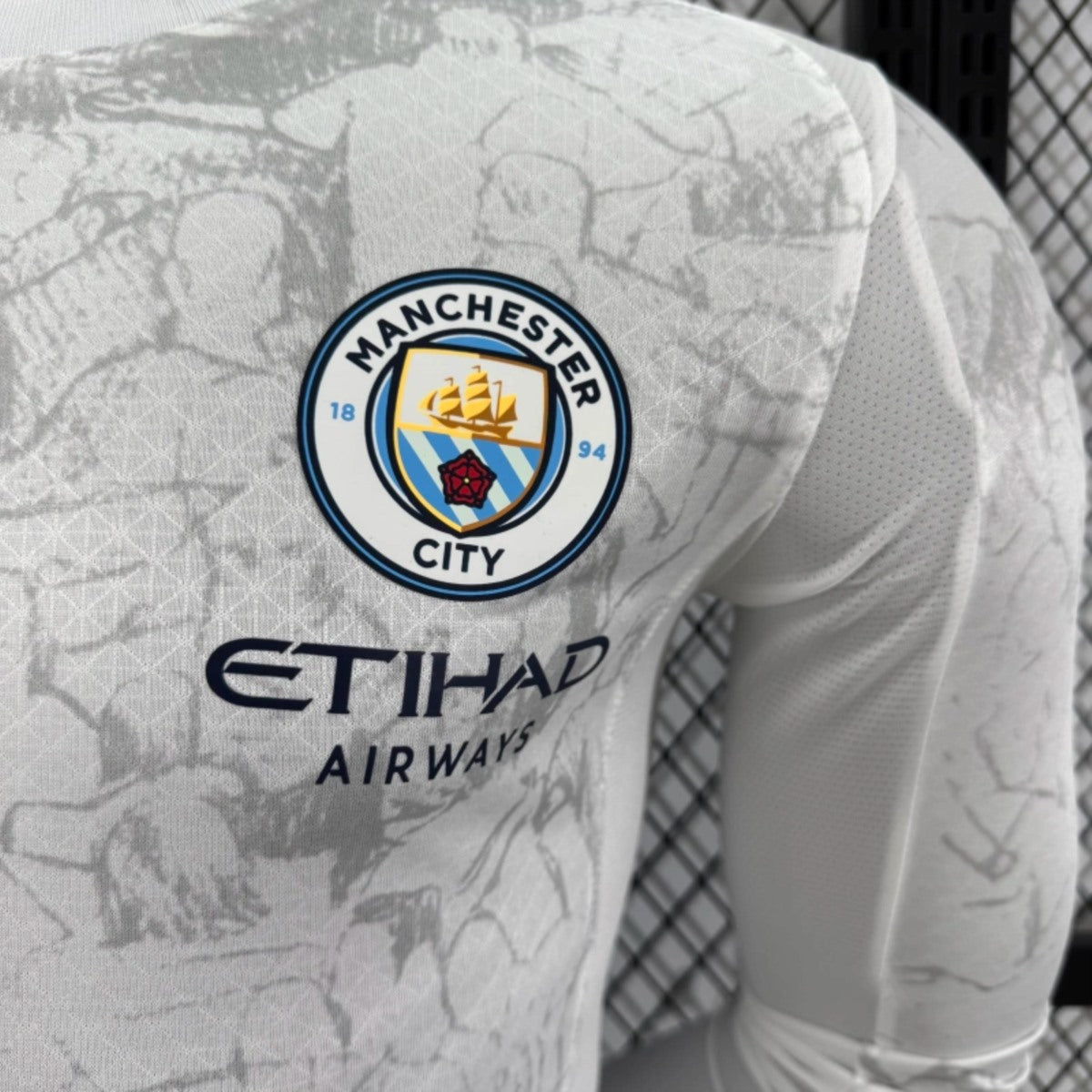 Camisola Manga Comprida MCI 2025-26 Alternativa Branca CWC Versão Jogador