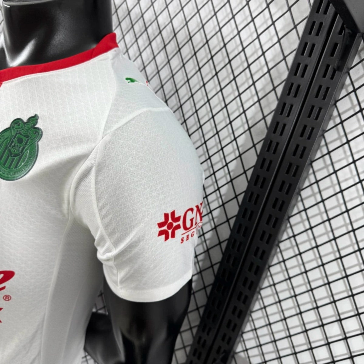 Camisola Chivas 2025-26 Alternativa Branca Versão Jogador