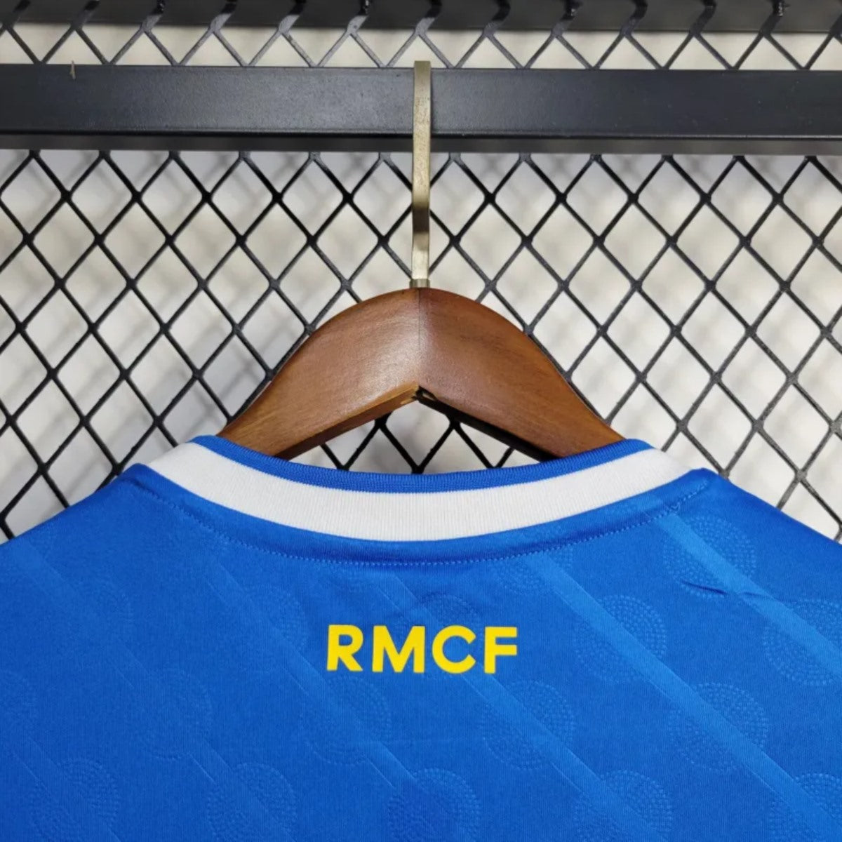 Camisola Real Madrid CF 2025-26 Alternativa Azul Versão Mulher