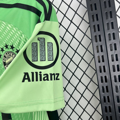 Camisola FC Bayern Munique 2025-26 Guarda-Redes Versão Adepto
