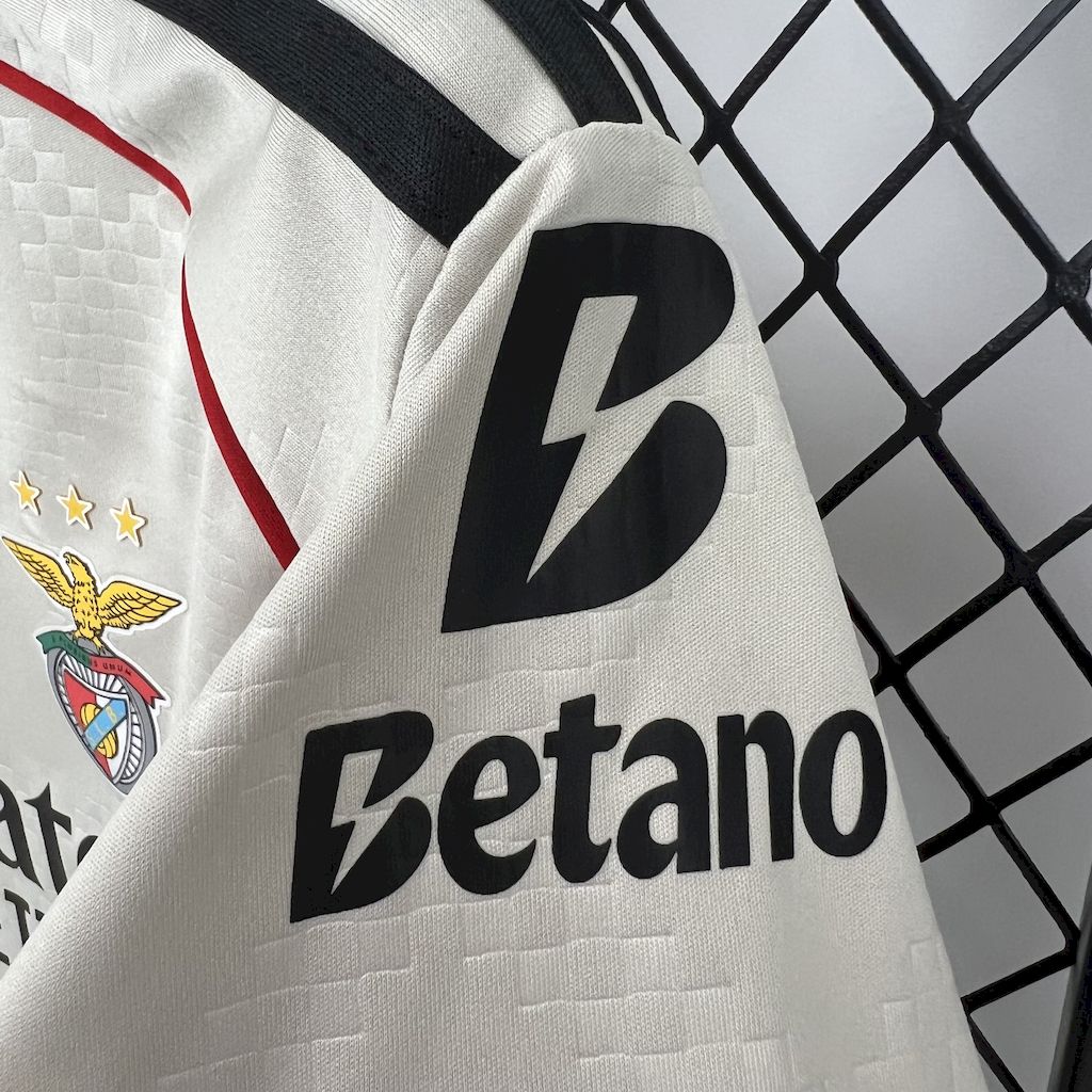 Kit Criança SLB 2025-26 Alternativo Beje (Entrega Imediata)
