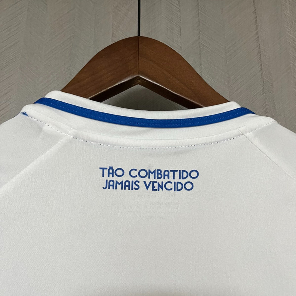 Camisola Cruzeiron EC 2025-26 Alternativa Branca Lisa Versão Mulher