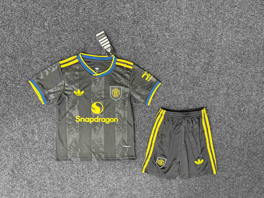 Kit Criança M-United 2025-26 Edição Especial