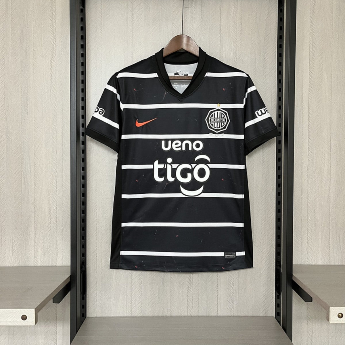 Camisola Olimpia Asuncion 2025-26 Alternativa Preta Versão Adepto