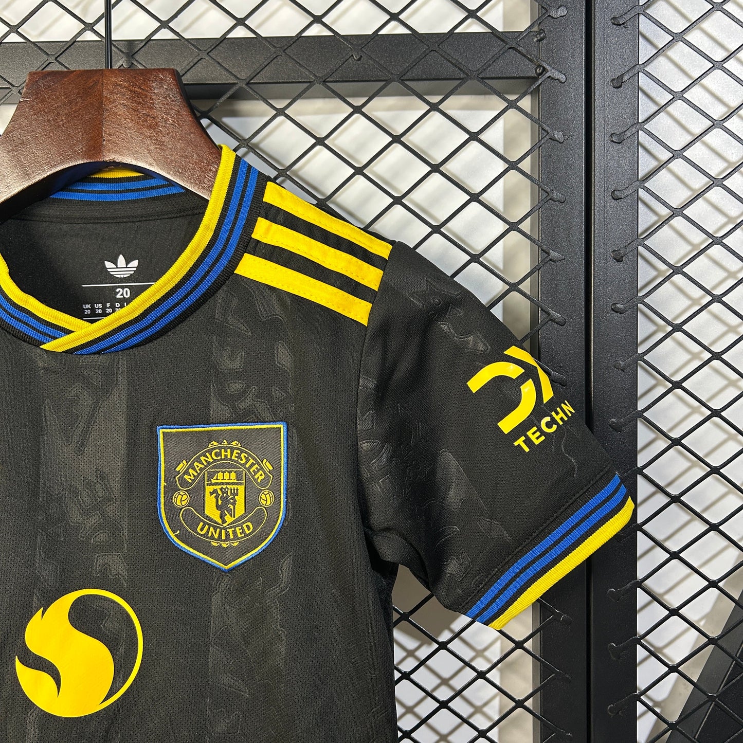 Kit Criança M-United 2025-26 Alternativo