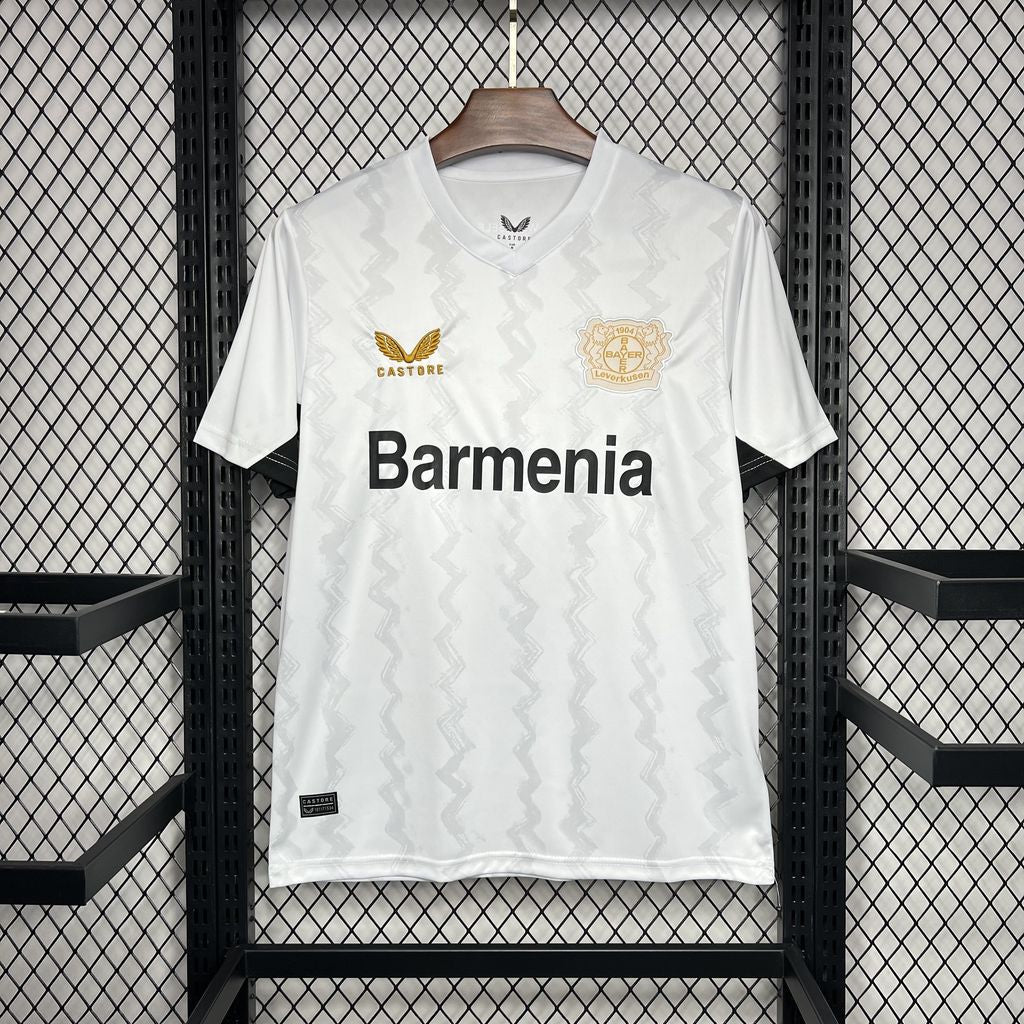 Camisola Bayer 04 Leverkusen 2024-25 Alternativa Branca Versão Adepto