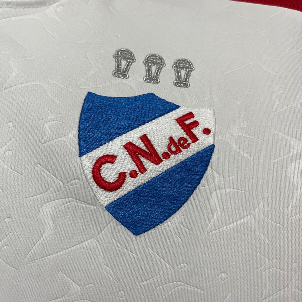 Camisola Club Nacional de Football 2025-26 Principal Versão Adepto