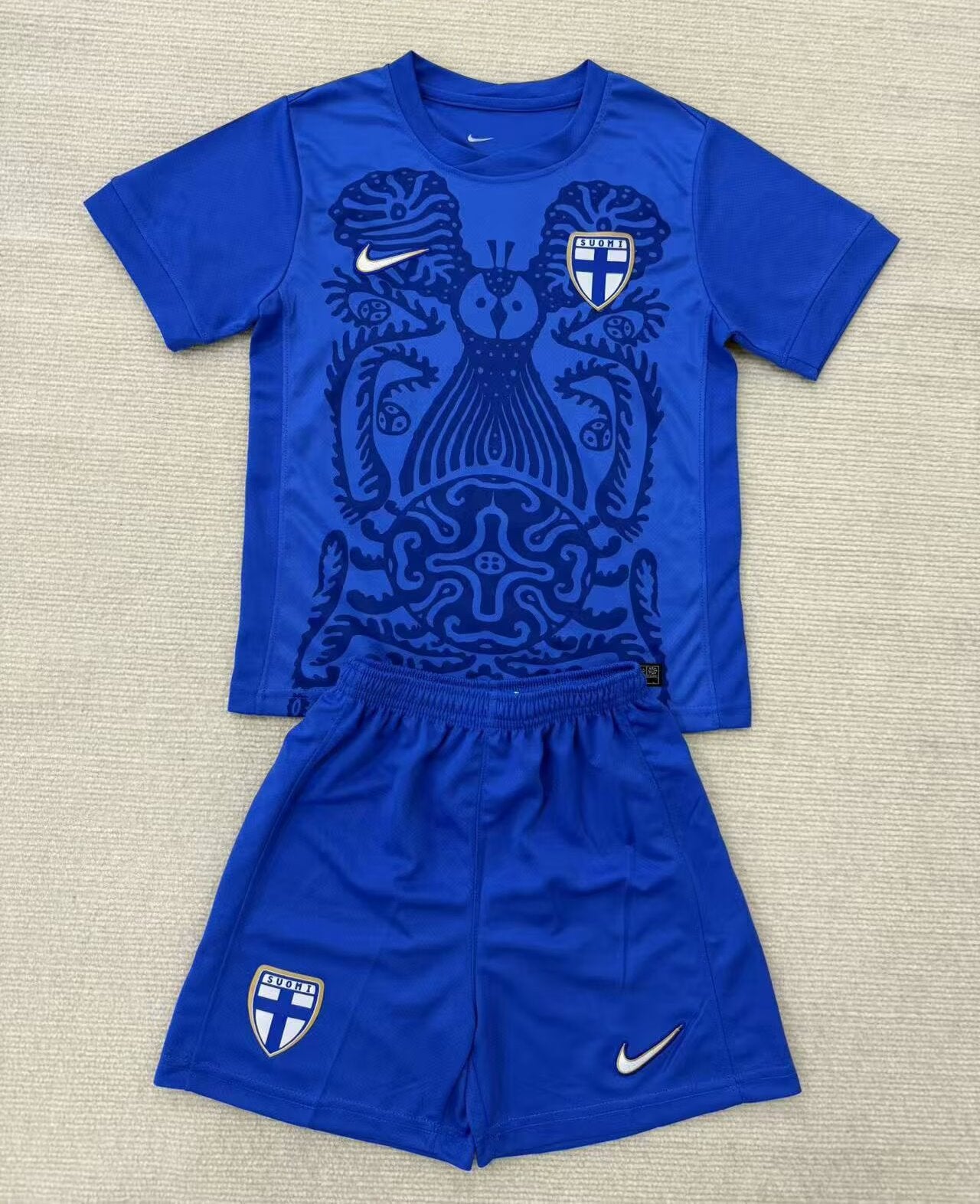 Kit Criança Finlandia 2025 Alternativo