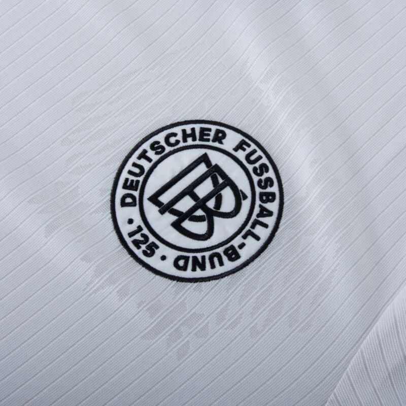 Camisola Alemanha 2025 Edição Especial 125º Aniversario  Versão Adepto KROOS #8