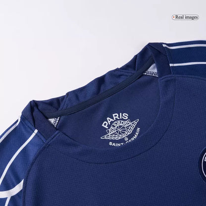 Camisola FC Paris Saint-Germain 2024-25 Alternativa Azul UCL Versão Adepto JOÃO NEVES #87