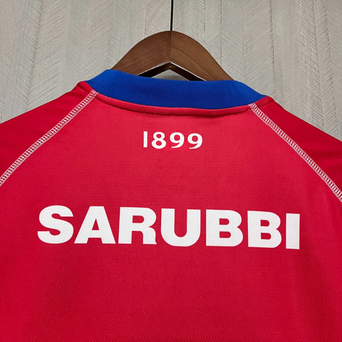 Camisola Club Nacional de Football 2025-26 Alternativa Vermelha Versão Adepto