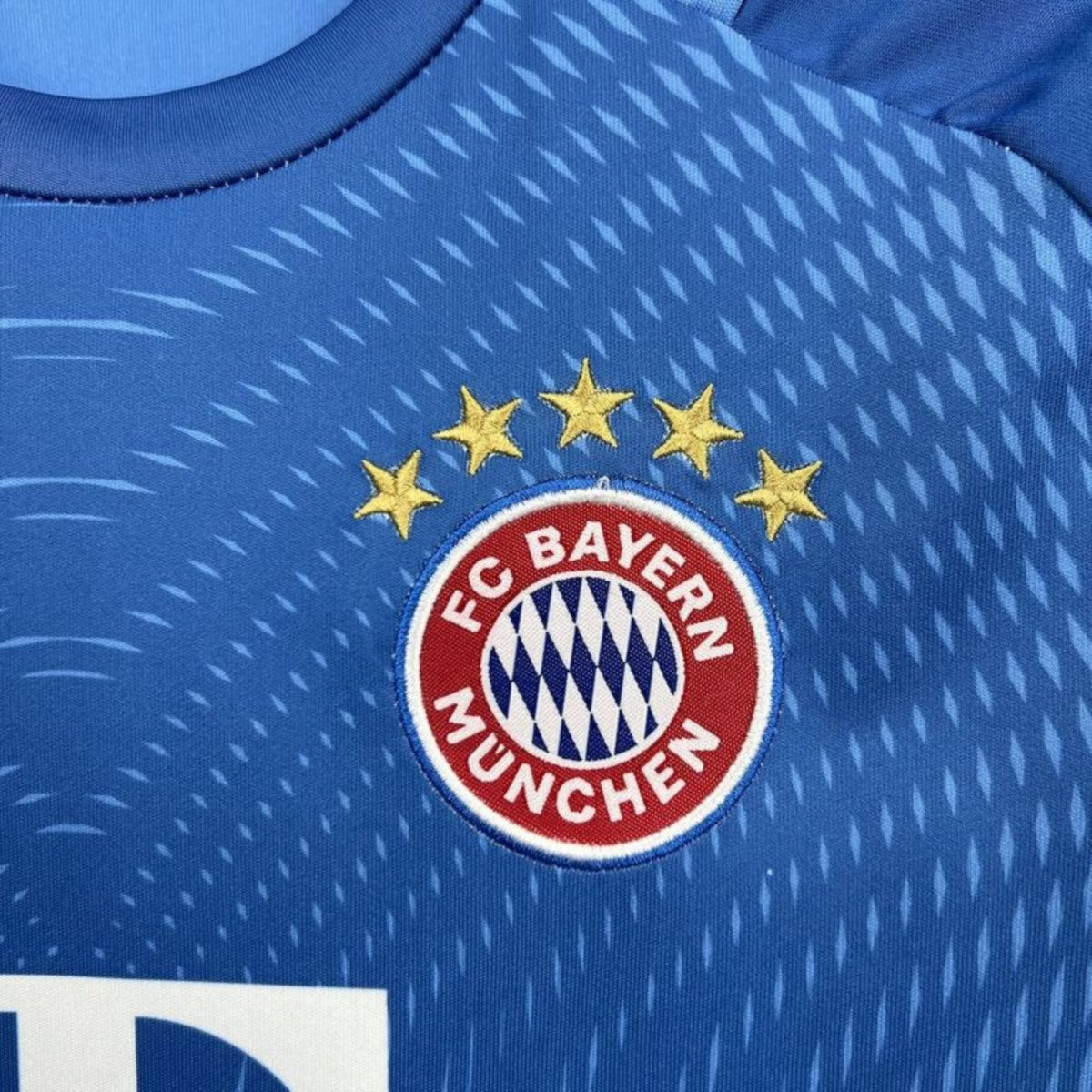 Kit Criança FC Bayern Munique 2025-26 Guarda-Redes