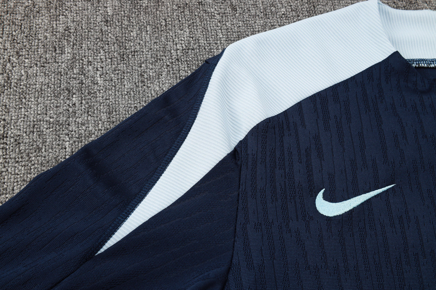 Fato de Treino França 2024 - Camisola com Fecho