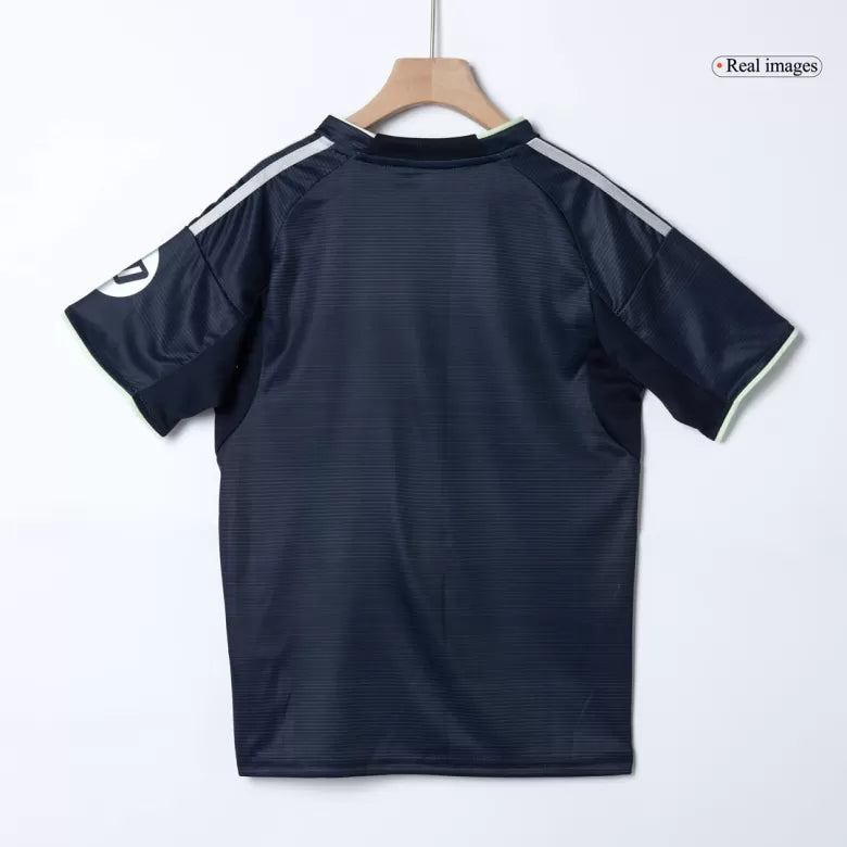 Kit Criança Real Madrid CF 2025-26 Alternativo