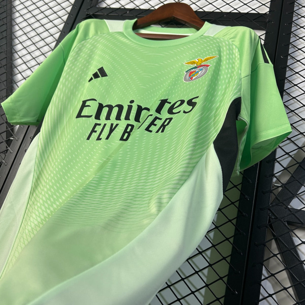 Camisola SLB 2025-26 Guarda-Redes Versão Adepto