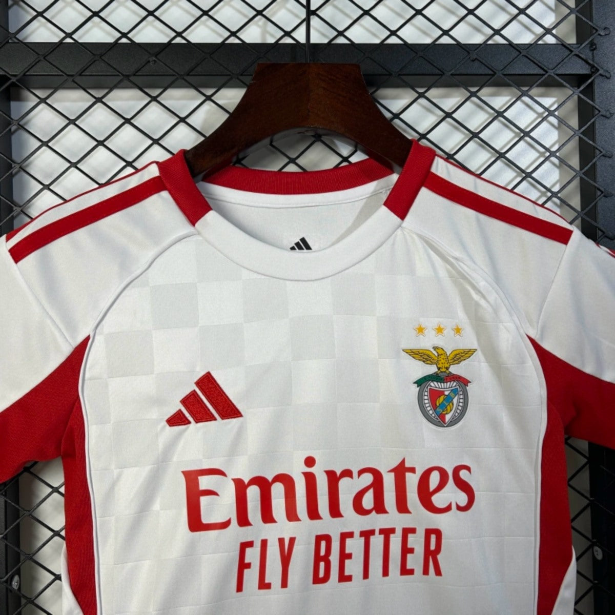 Kit Criança SLB 2025-26 Alternativo Branco (Entrega Imediata)