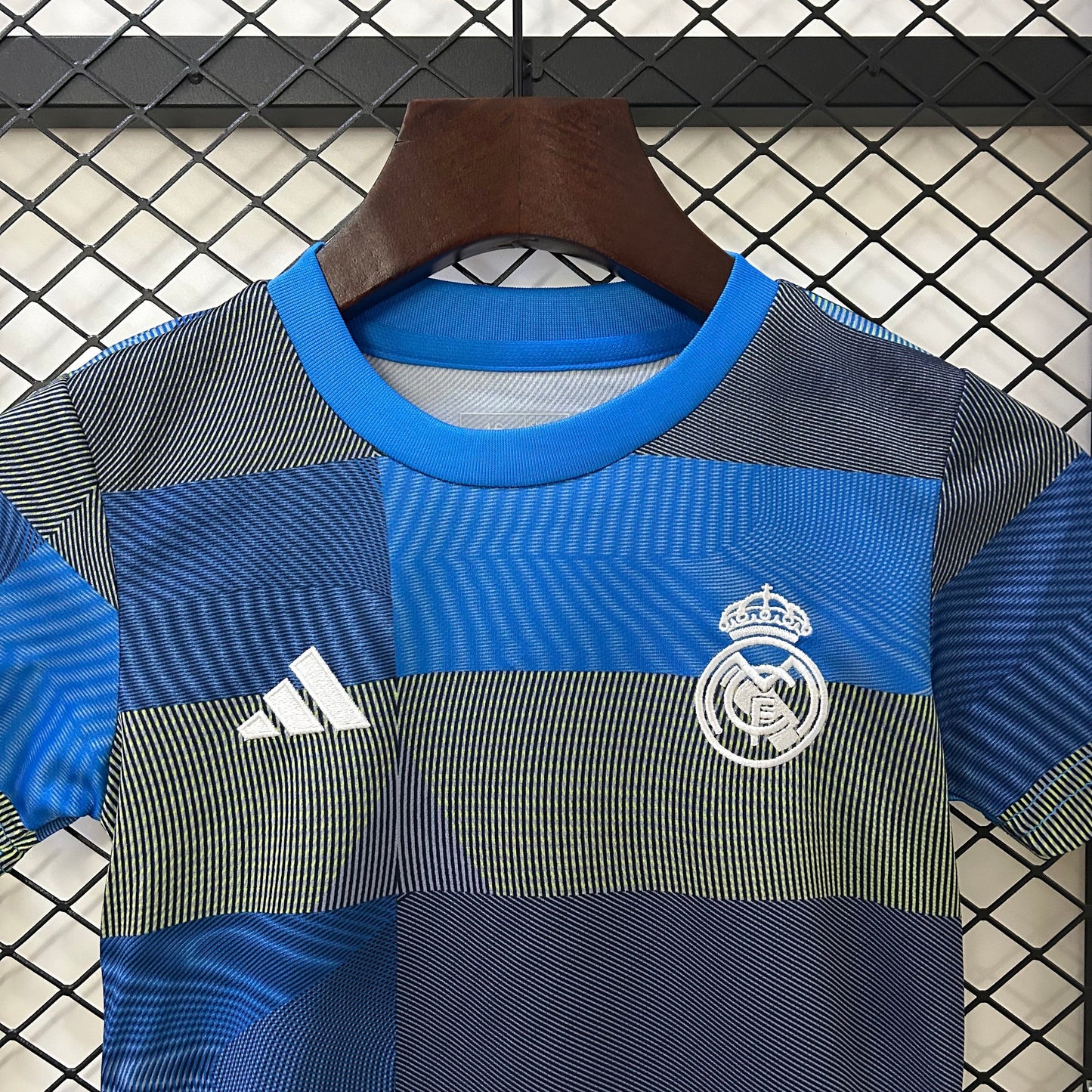 Kit Criança Real Madrid CF  2025-26 Edição Especial