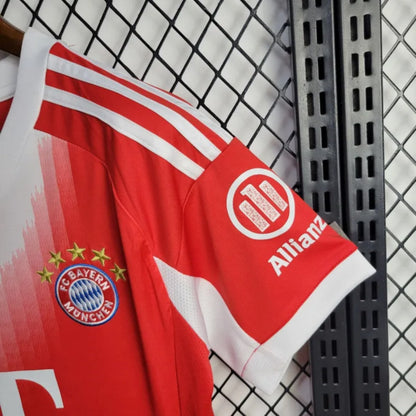 Camisola FC Bayern Munique 2025-26 Principal Versão Mulher