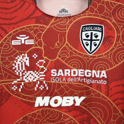 Camisola Cagliari 2025-26 Edição Especial Versão Adepto