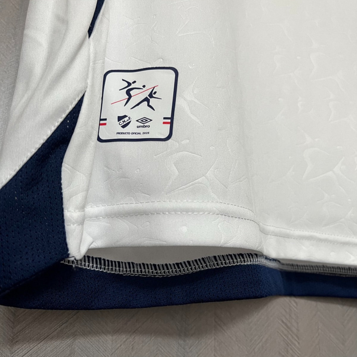 Camisola Club Nacional de Football 2025-26 Principal Versão Adepto